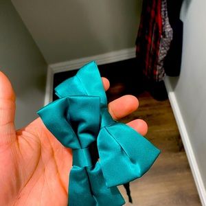 Pronto teal Bow Tie
